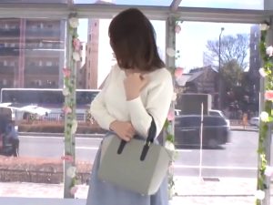 マジックミラー号 - 対面式！美人妻限定！夫の短小チンポでは届かなかった子宮を巨根がこねくり回し、長年放置していたオマンコが連続絶頂! 池袋で計103回！