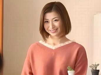 ＜友達の母＞息子の同級生にNTRされたスケベ貧乳な奥様熟熟女！若きデカチンの追撃ピストンに狂い羞恥なデカ尻騎乗位で浮気堕ち…