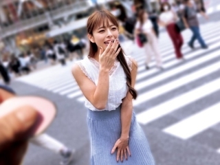 〖素人ﾅﾝﾊﾟ〗こんな所でスイッチ入れちゃダメだってばぁ～　羞恥プレイで大興奮　パイパン生嵌め