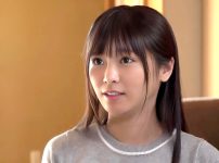 ＜寝取られ＞エロ貧乳若妻を襲うキチガイ上司！泥酔旦那の隣で屈辱の肉奴隷調教で大量潮吹きさせナカ出しレイプ！＜フェラ抜き＞